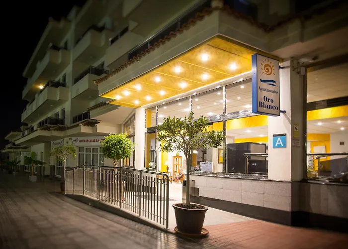 Apartamentos Oro BlancoAparthotel